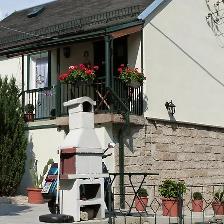 Ferienhaeusel Am Malerweg Mit Terrasse Holiday home Bad Schandau